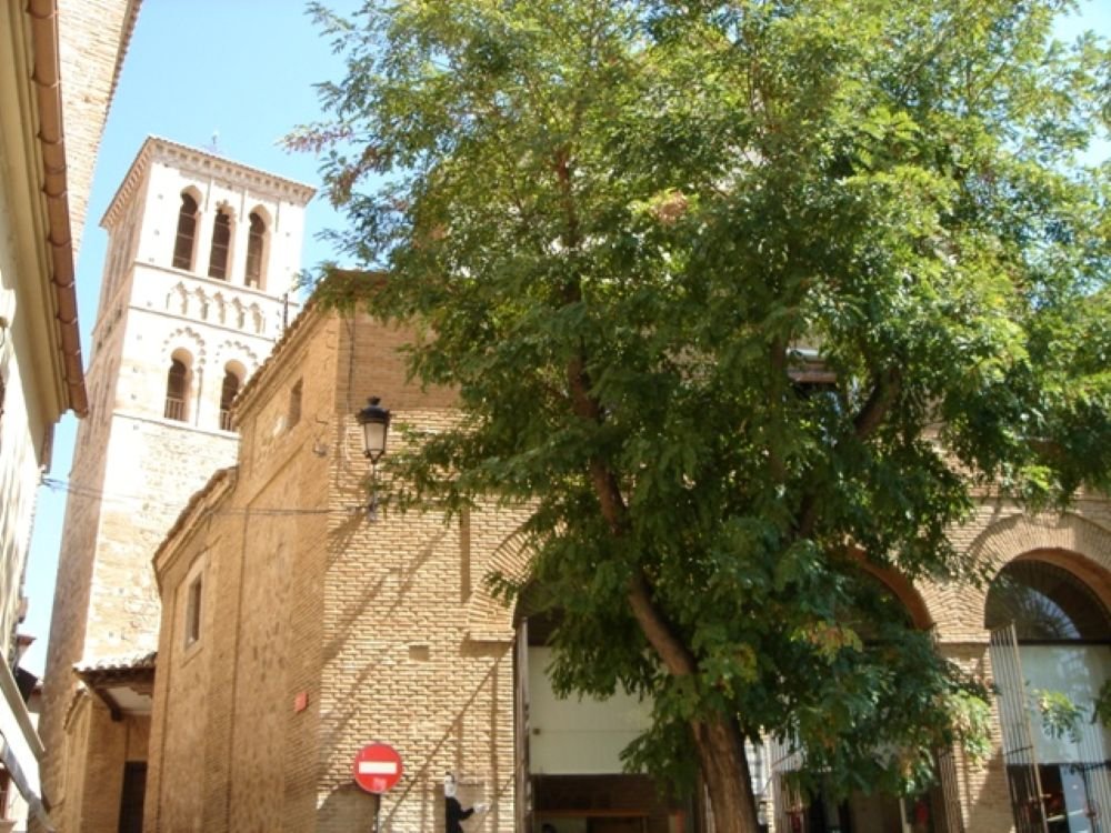 Church of Santo Tomé, Toledo, Spain [Edited Photograph]. Credit: User (WT-shared) Shoestring at wts.wikivoyage. Released into the public domain.