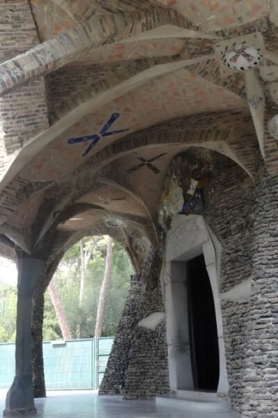 Antoni Gaudí: Gantry of hyperbolic paraboloid vaults at the Crypt of the Colonia Güell (1908-1917) Santa Coloma de Cervelló, Barcelona.