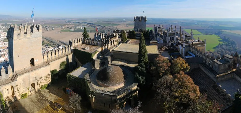 Castle near Córdoba, Spain [Photograph Edited]. Credit: Kallerna. Wikimedia Commons. Licensed under CC BY-SA 4.0.