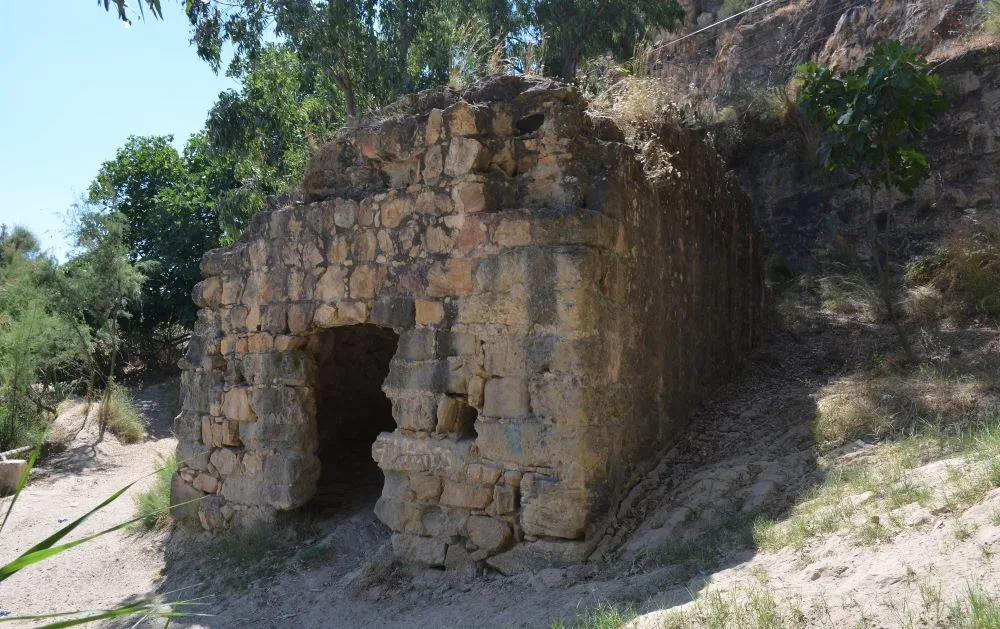 Roman warehouse, remains of the Roman harbour of Almodóvar del Río, Córdoba, Spain [Photograph Edited]. Credit: Pompilos. Wikimedia Commons. Licensed under CC BY-SA 4.0.