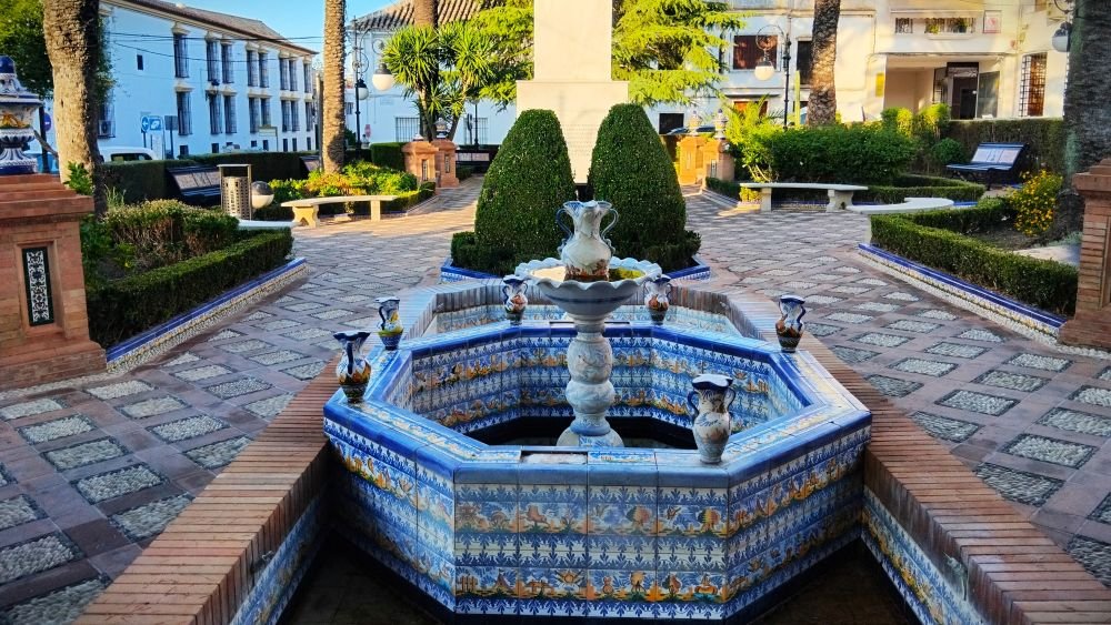 Plaza de la Constitución, La Rambla, Córdoba, Spain [Photograph]. Credit: CFA1877. Licensed under CC BY-SA 4.0. 